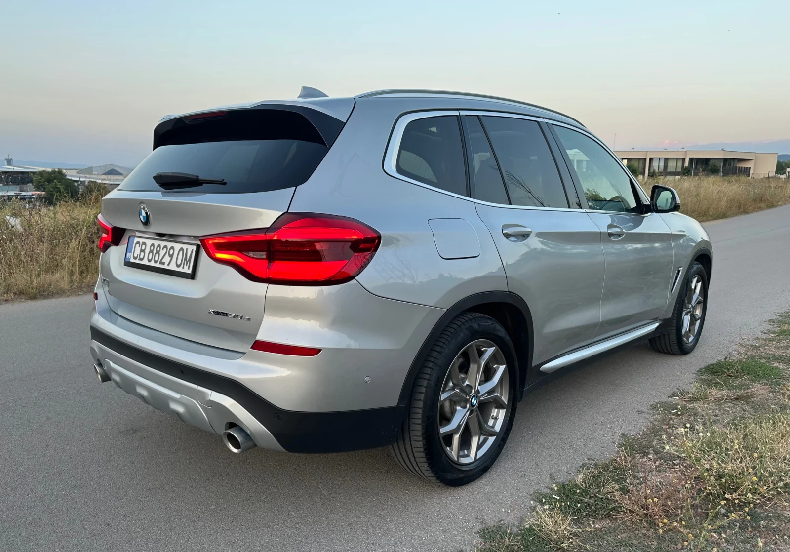 BMW X3 FULL/ПАНОРАМА/МЪРТВА ТОЧКА/360/HUD/KEYLESS/DIGITAL, снимка 7 - Автомобили и джипове - 55658260