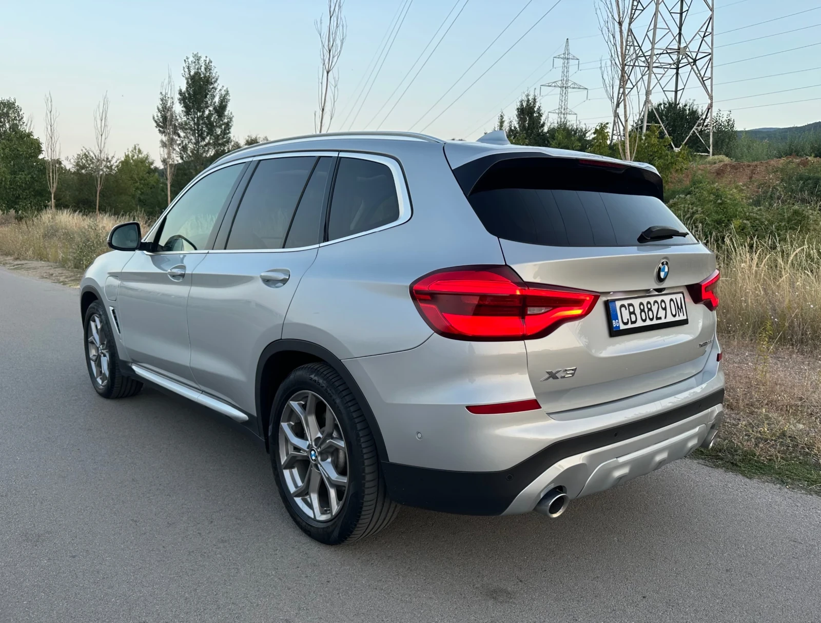 BMW X3 FULL/ПАНОРАМА/МЪРТВА ТОЧКА/360/HUD/KEYLESS/DIGITAL, снимка 6 - Автомобили и джипове - 55658260