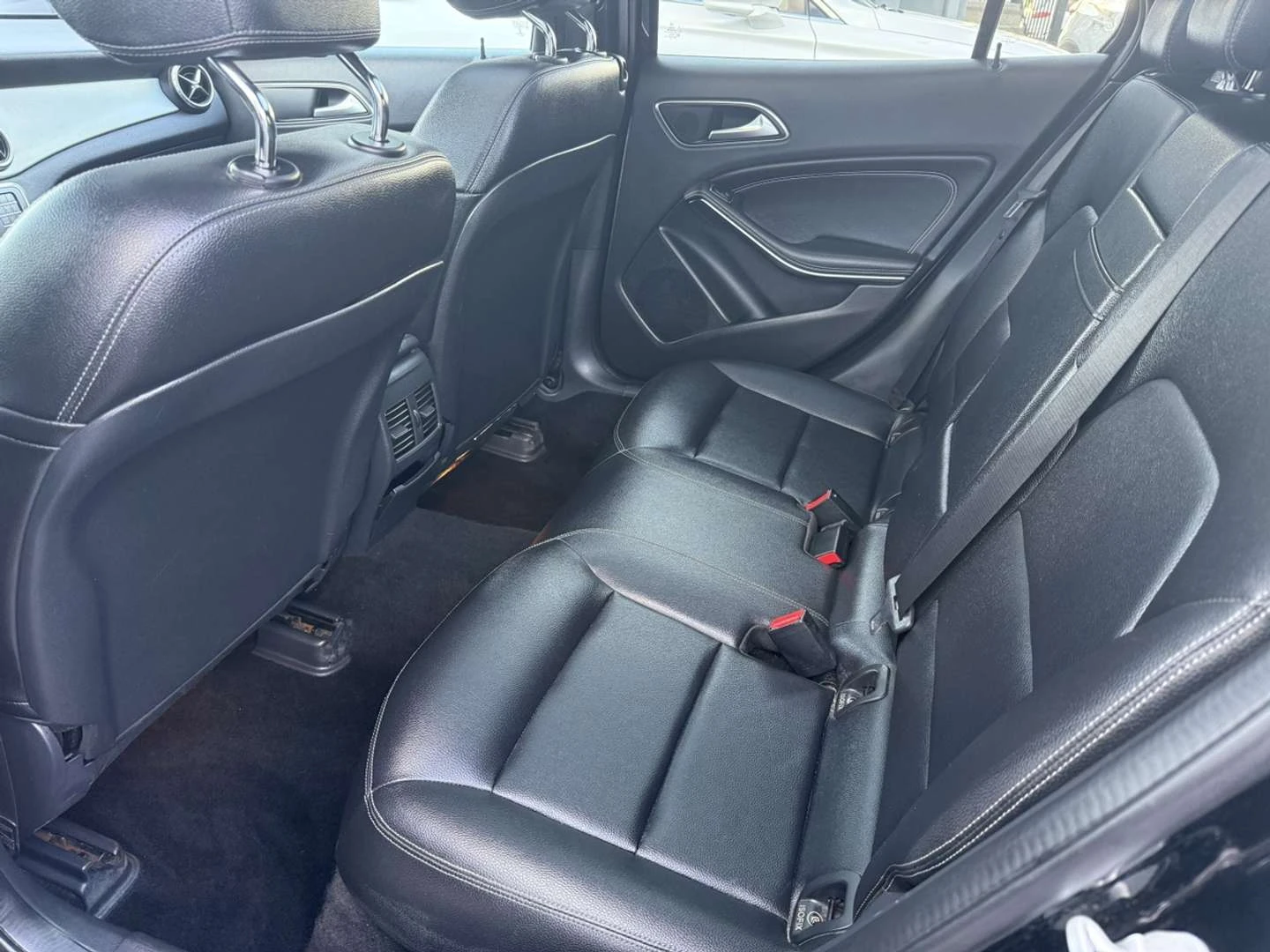 Mercedes-Benz GLA, снимка 14 - Автомобили и джипове - 56115357