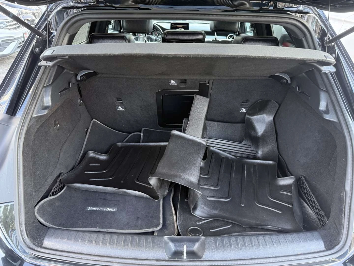 Mercedes-Benz GLA, снимка 15 - Автомобили и джипове - 56115357