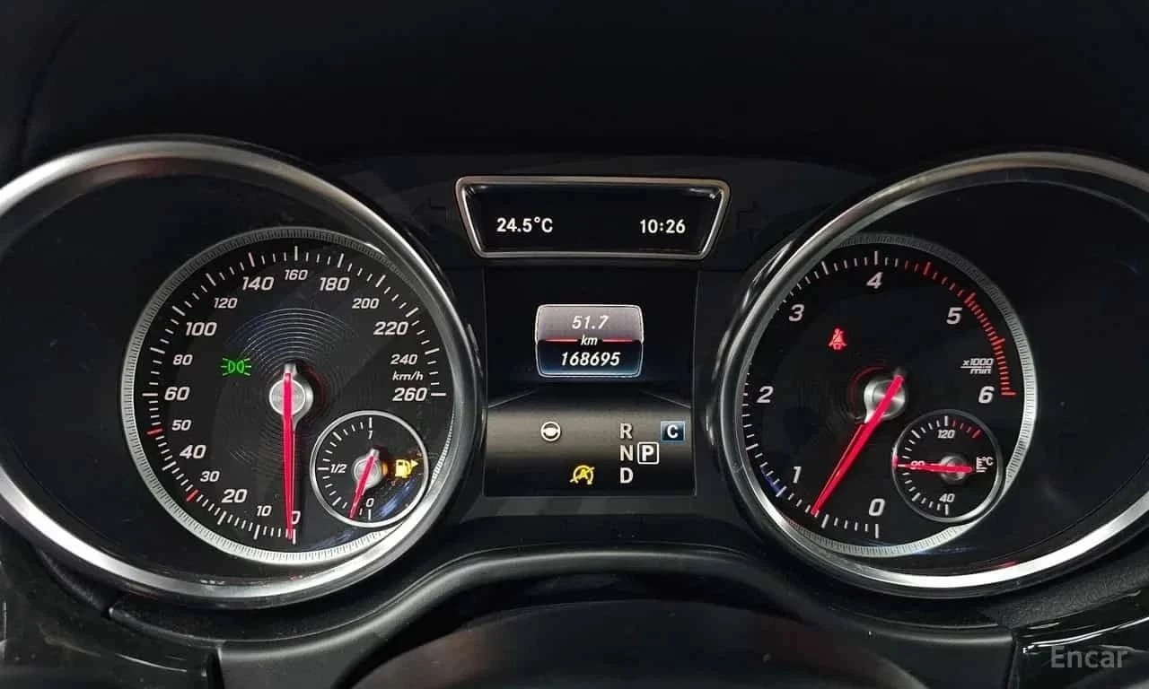 Mercedes-Benz GLS 350, снимка 8 - Автомобили и джипове - 56689631