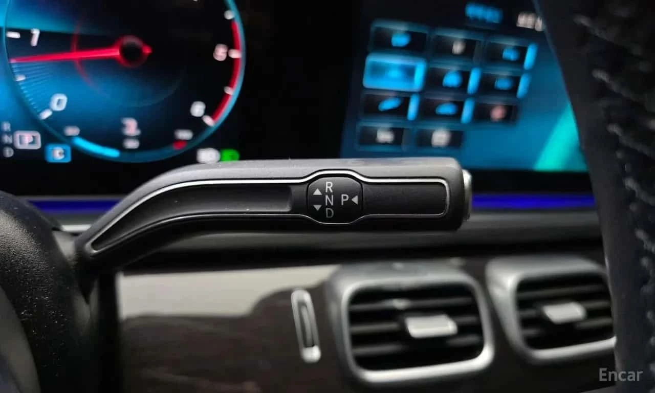 Mercedes-Benz GLE, снимка 9 - Автомобили и джипове - 56709878