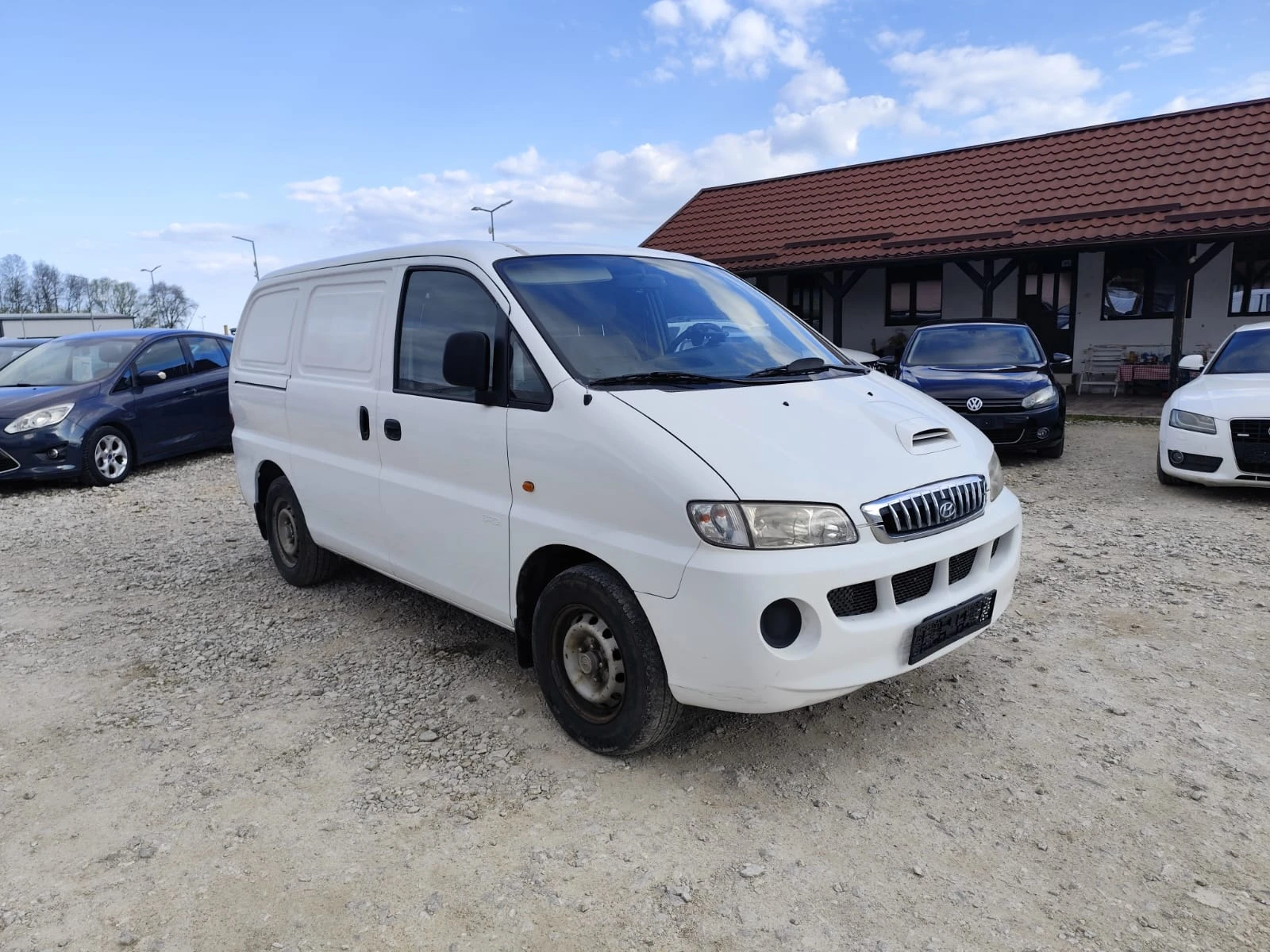 Hyundai H1 2.5 дизел 140 коня Италия, снимка 3 - Бусове и автобуси - 54120384