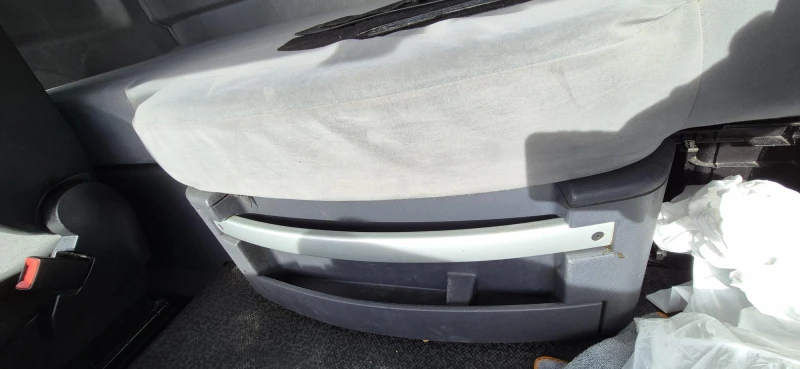 Renault T първоначална вноска, снимка 9 - Камиони - 52401559