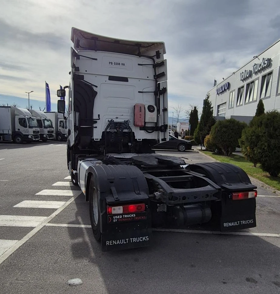 Renault T първоначална вноска - изображение 4