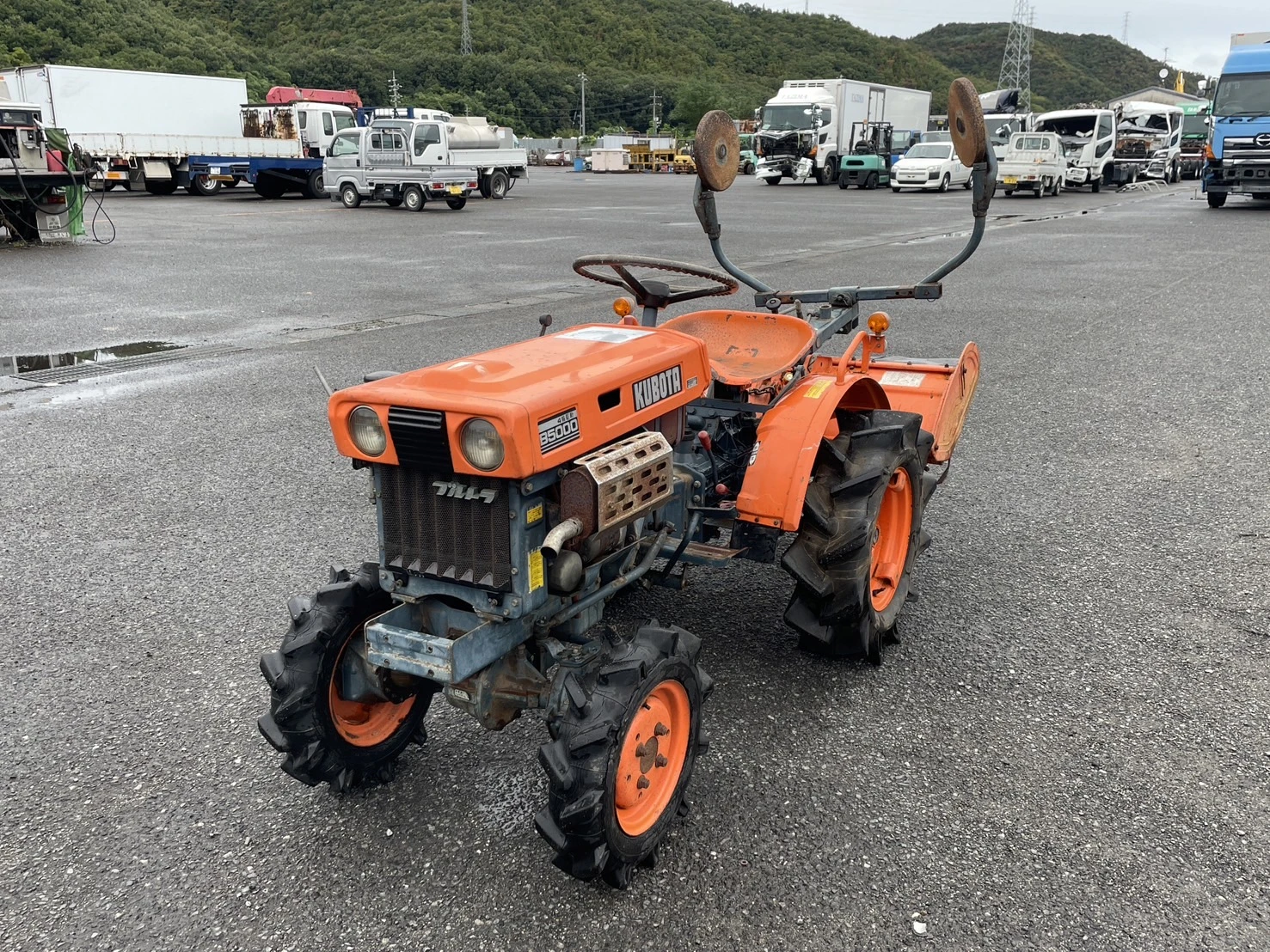 Трактор Kubota B5000DT, снимка 1