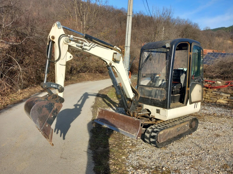 Багер Bobcat 325 g, снимка 2 - Индустриална техника - 45980646