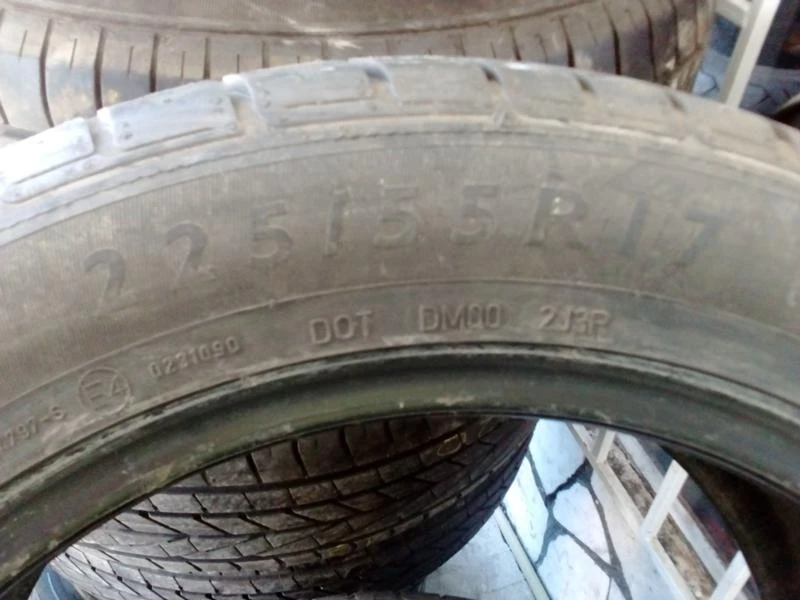 Гуми Летни 225/55R17, снимка 4 - Гуми и джанти - 18877320