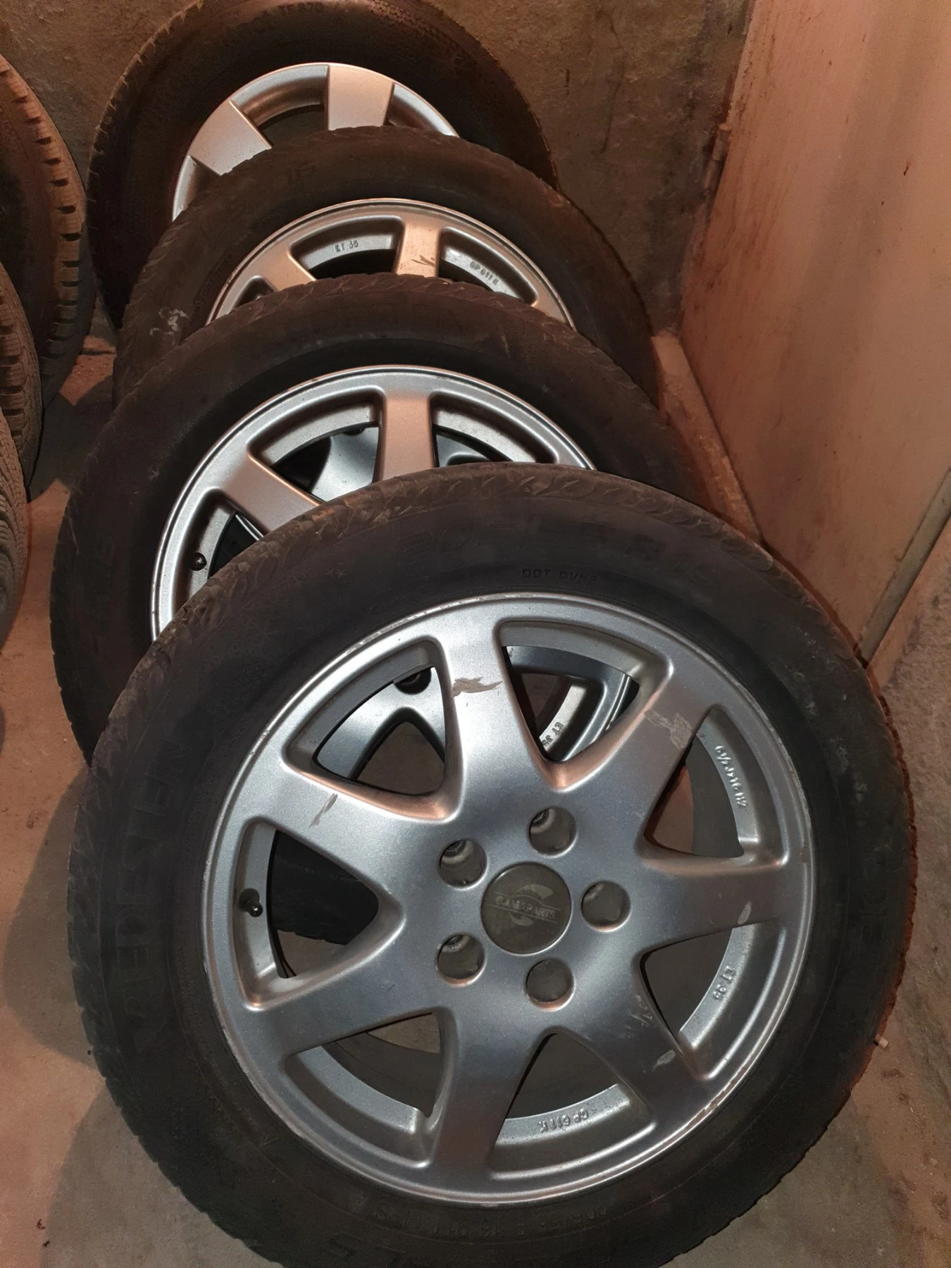    205/55R16  VW | Mobile.bg   1