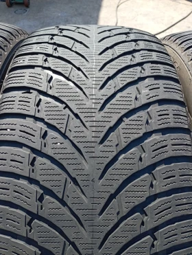      255/45R20