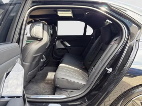BMW 760 M e xDrive Sedan , снимка 10