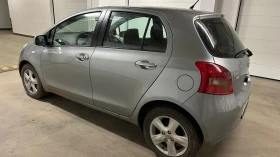 Toyota Yaris 1.3 Бензин Автоматик, снимка 15