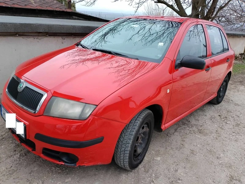 Skoda Fabia, снимка 2 - Автомобили и джипове - 46497855