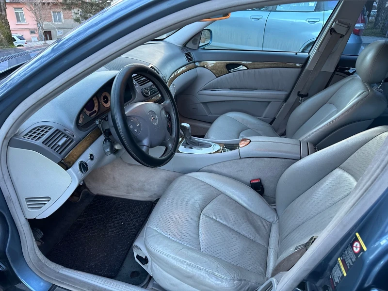 Mercedes-Benz E 320 3.2 CDI, снимка 9 - Автомобили и джипове - 47059273