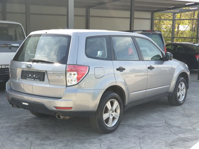 Subaru Forester 2.0 дизел, снимка 4 - Автомобили и джипове - 47503892