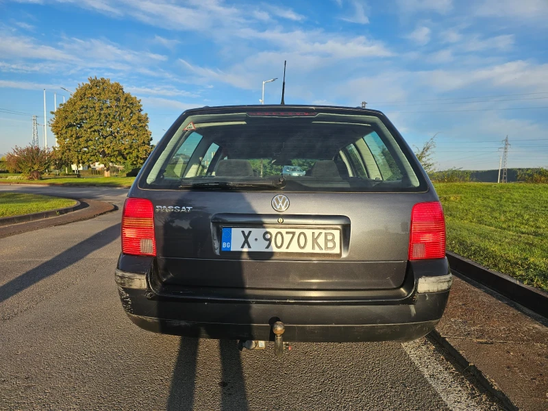 VW Passat, снимка 6 - Автомобили и джипове - 47530067