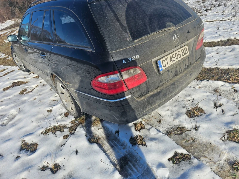 Mercedes-Benz E 320 W211, снимка 5 - Автомобили и джипове - 48716414