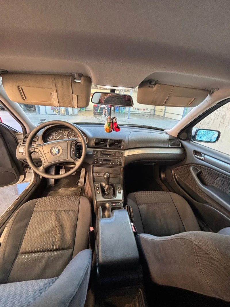 BMW 320, снимка 12 - Автомобили и джипове - 52453600