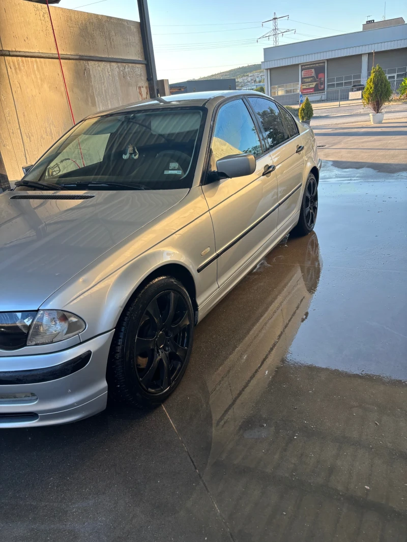 BMW 320, снимка 2 - Автомобили и джипове - 52453600