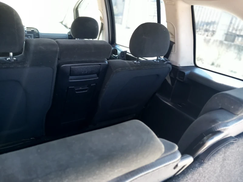 Opel Zafira, снимка 7 - Автомобили и джипове - 52237828