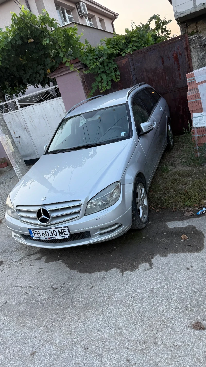 Mercedes-Benz C 220, снимка 11 - Автомобили и джипове - 52725738