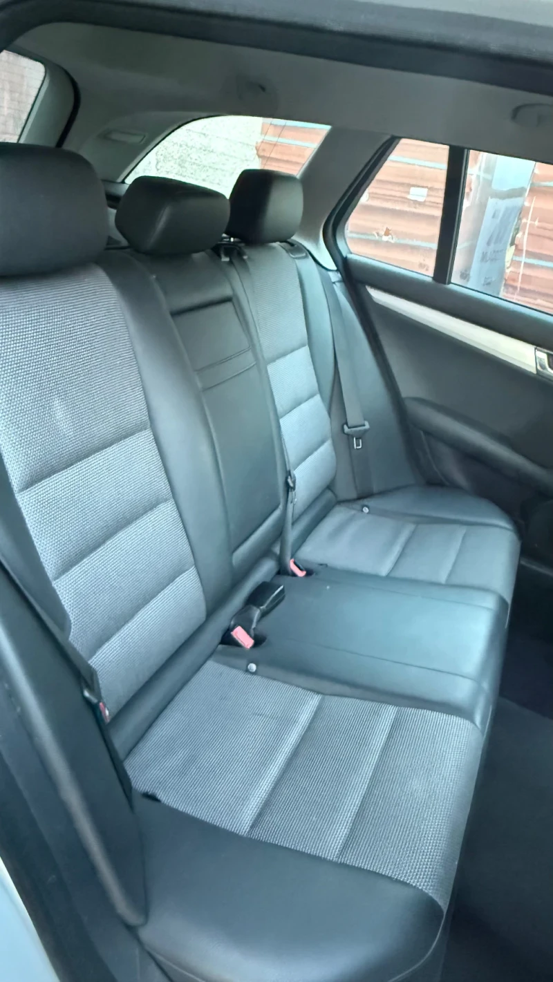 Mercedes-Benz C 220, снимка 10 - Автомобили и джипове - 52725738