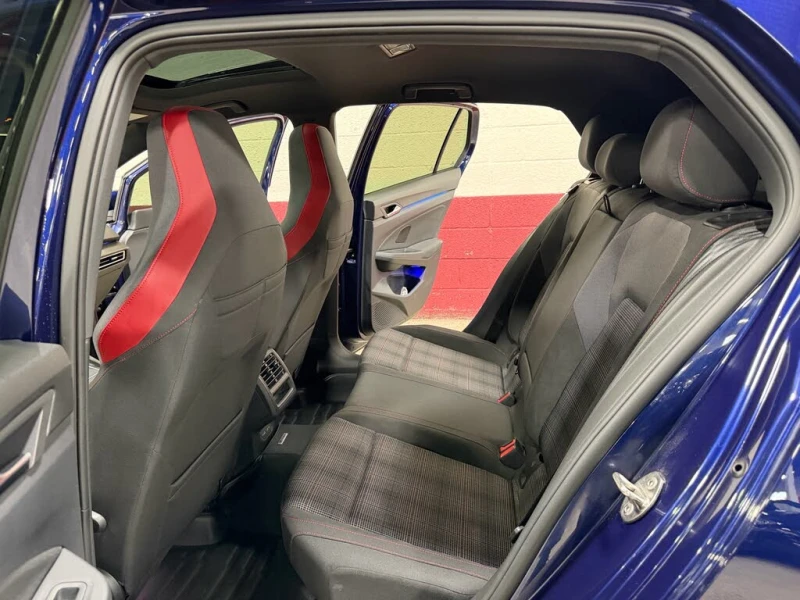 VW Golf GTI AUTOBAHN * АвтоКредит* * ЦЕНА ДО БГ* , снимка 13 - Автомобили и джипове - 53459365