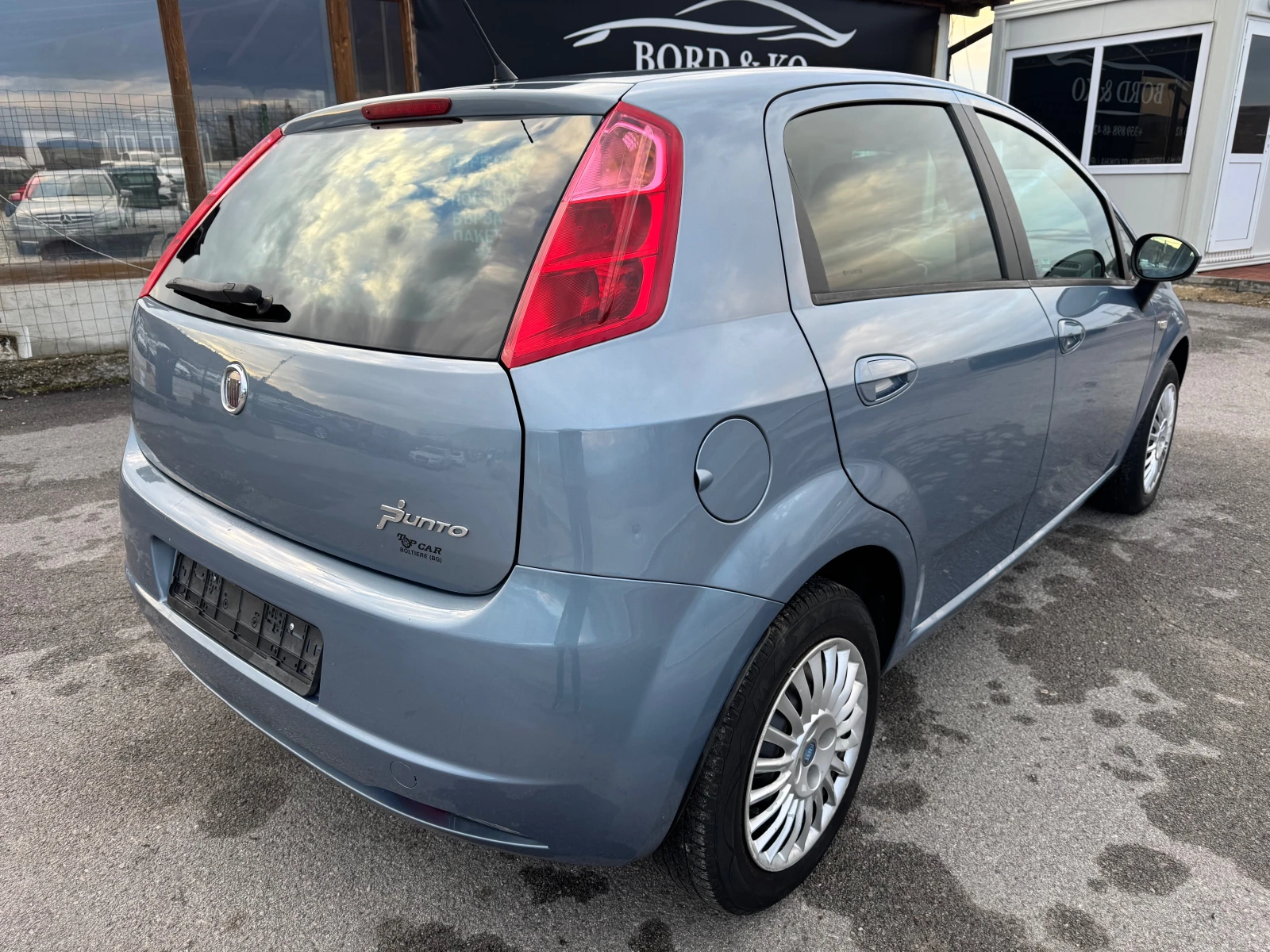 Fiat Punto 1.4i-automatic  - изображение 6