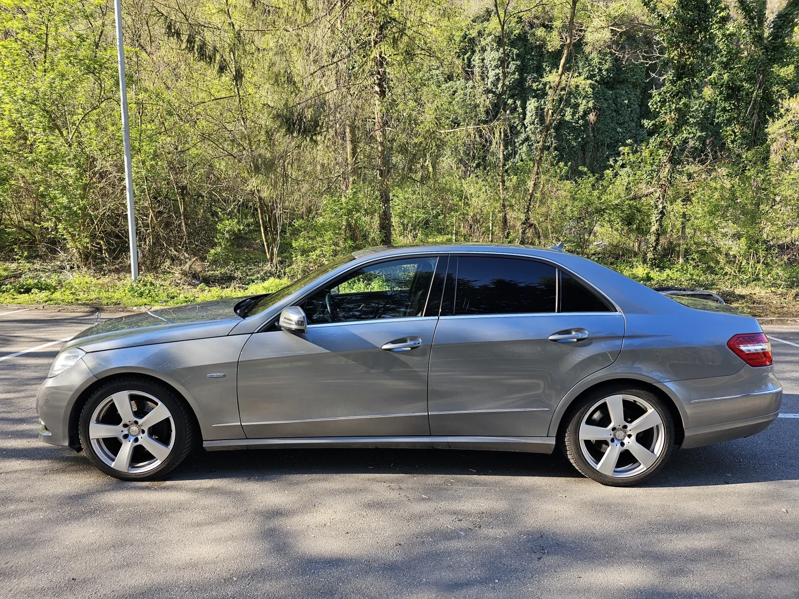 Mercedes-Benz E 350 E350D 4MATIC - изображение 4