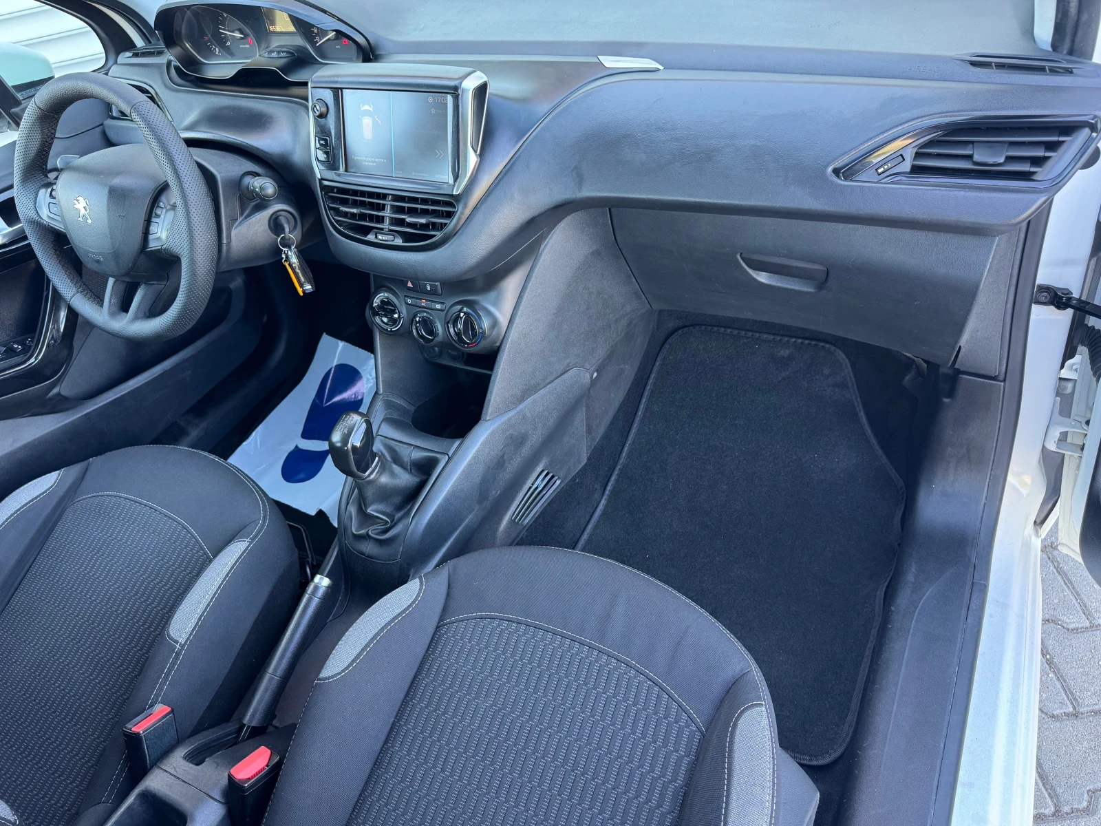 Peugeot 208 1, 5hdi 102ps, евро 6D, adblue, клима, нави, мулти - изображение 9
