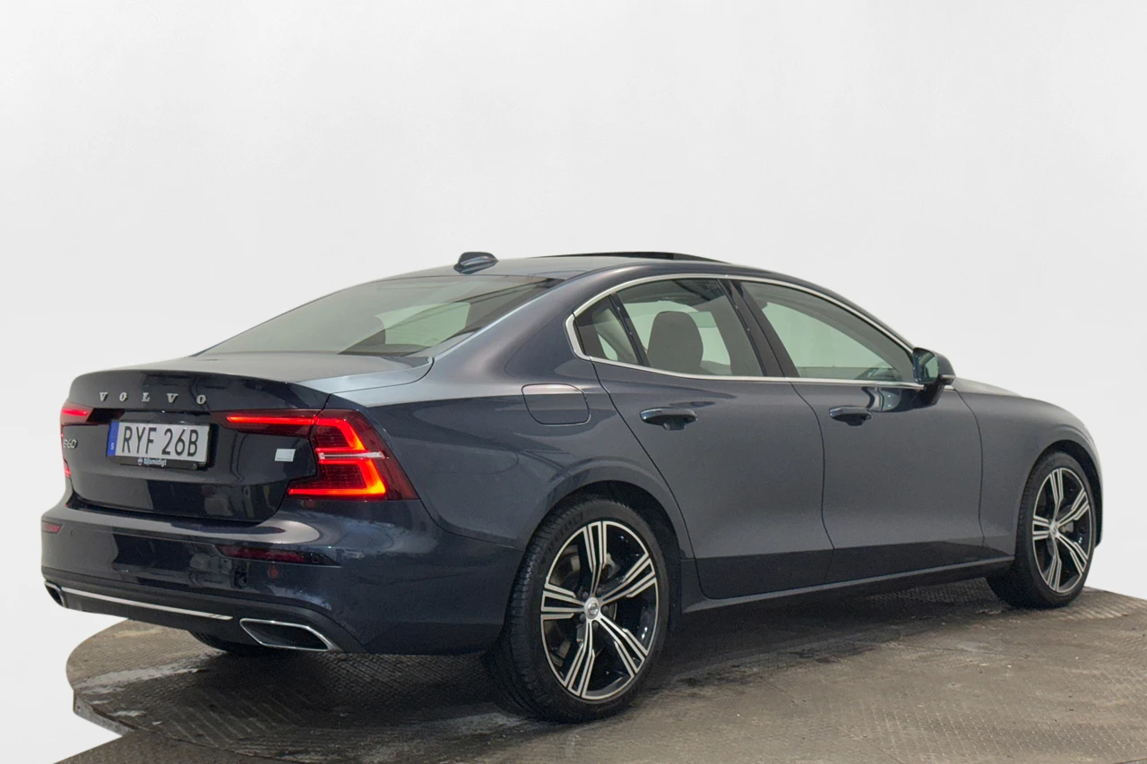 Volvo S60 Recharge T8* AWD* Inscription* Pano* Navi* 360*  - изображение 5