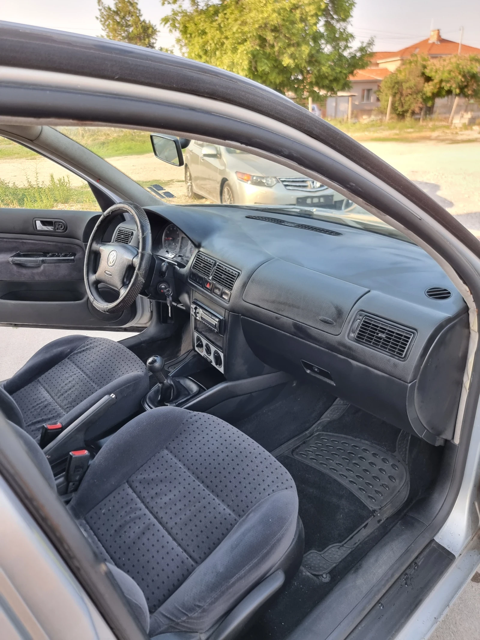 VW Golf 1.6 LPG - изображение 9