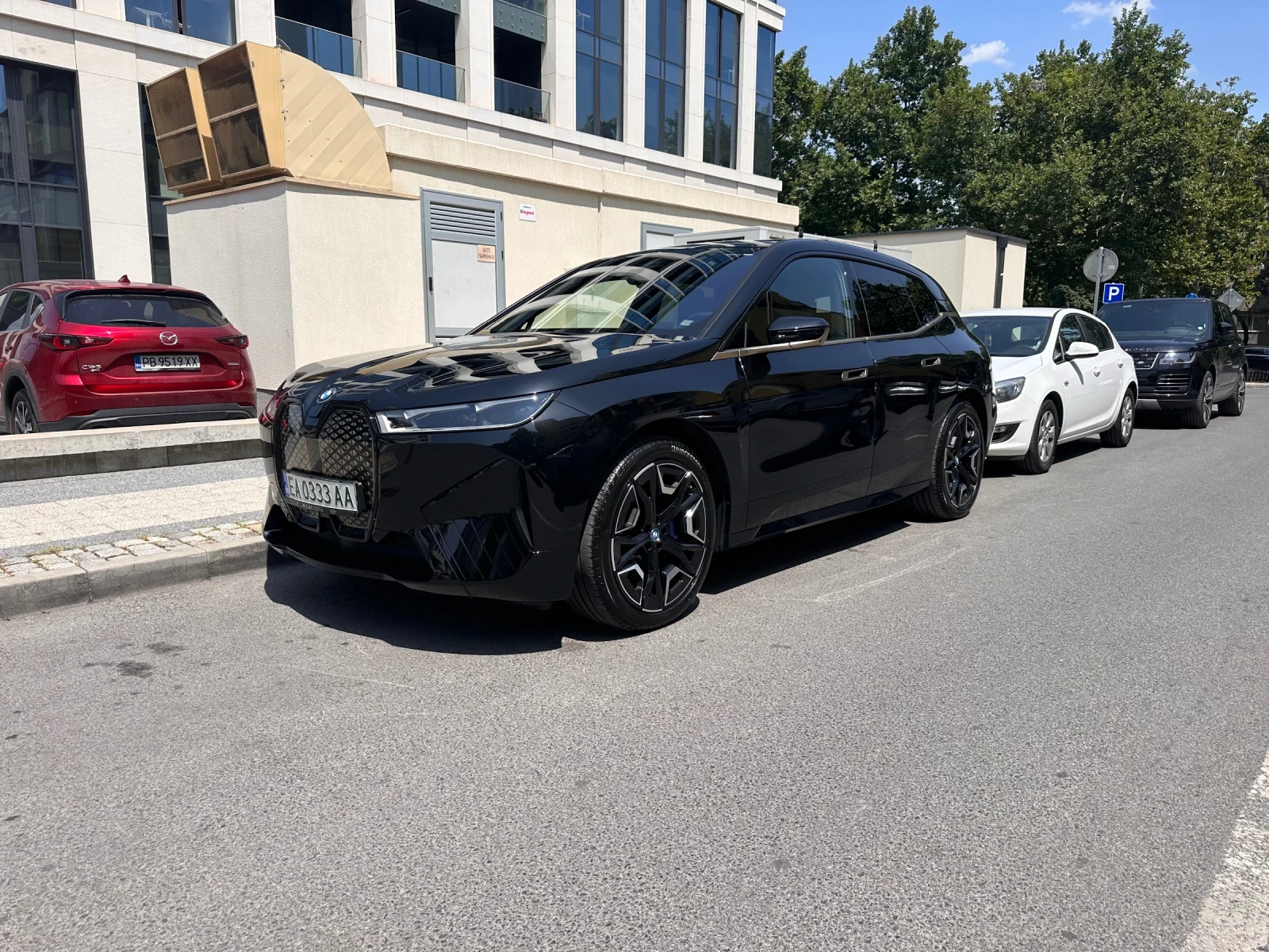 BMW iX 50 Xdrive, B&W, Air, Full, Лизинг срещу 16000лв.  - изображение 6