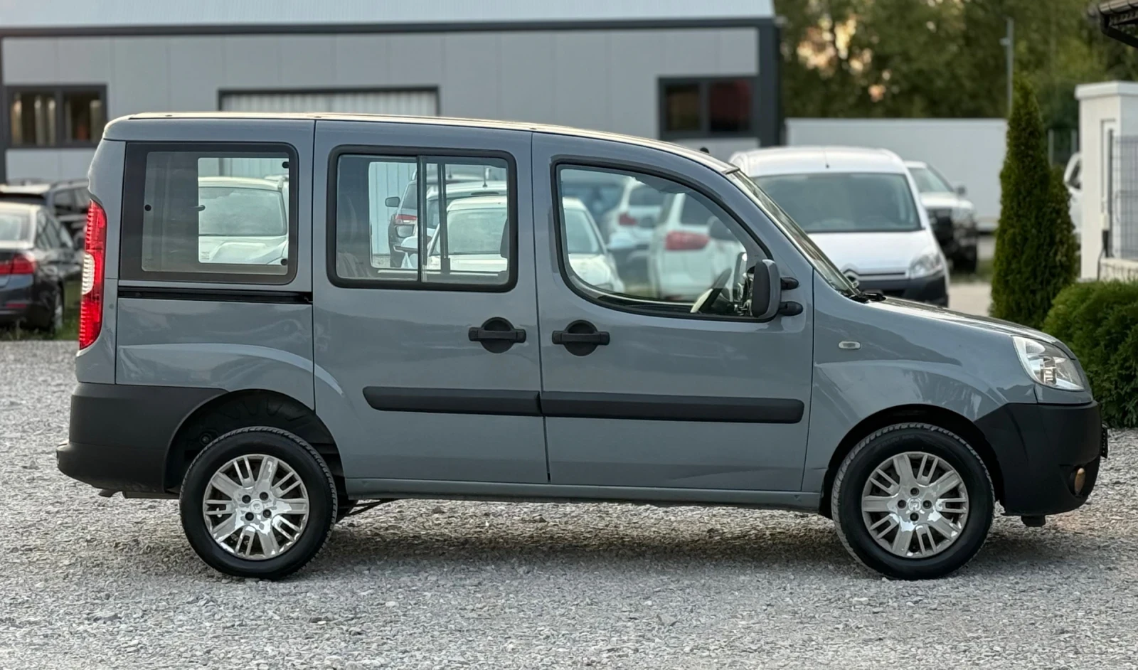 Fiat Doblo 1.3 M-Jet * Климатик* * Пътник*  - изображение 8