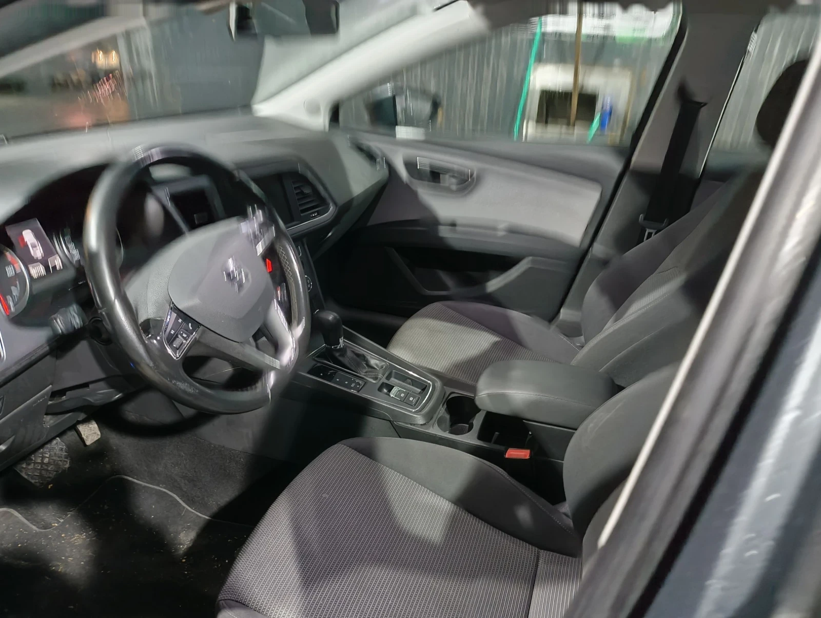 Seat Leon 1.6 TDI 115 hp - изображение 8