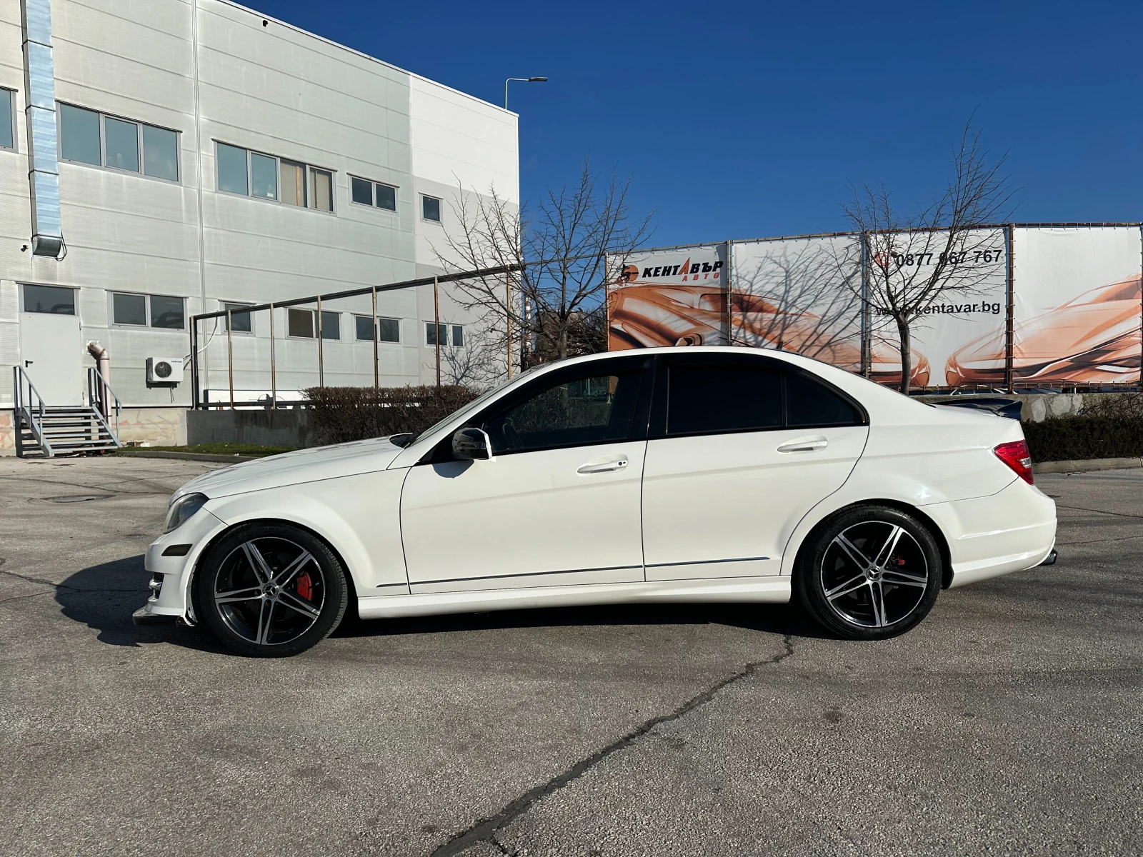 Mercedes-Benz C 300 3.5i 252 к.с. 4matic/ГАРАНЦИЯ ОТ КЕНТАВЪР - изображение 2