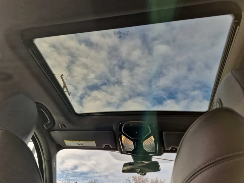 BMW 330 * 330i xDrive * CARFAX * ���� �� �� | Mobile.bg � ����������� 12