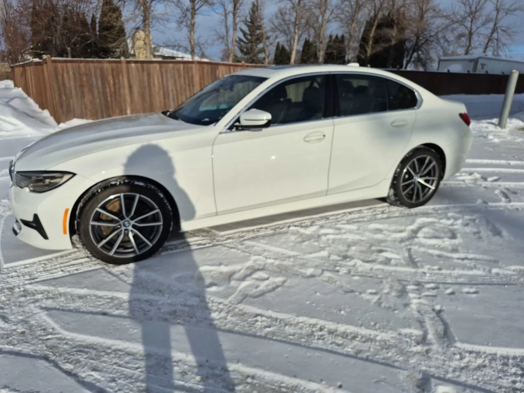 BMW 330 * 330i xDrive * CARFAX * ���� �� �� | Mobile.bg � ����������� 1