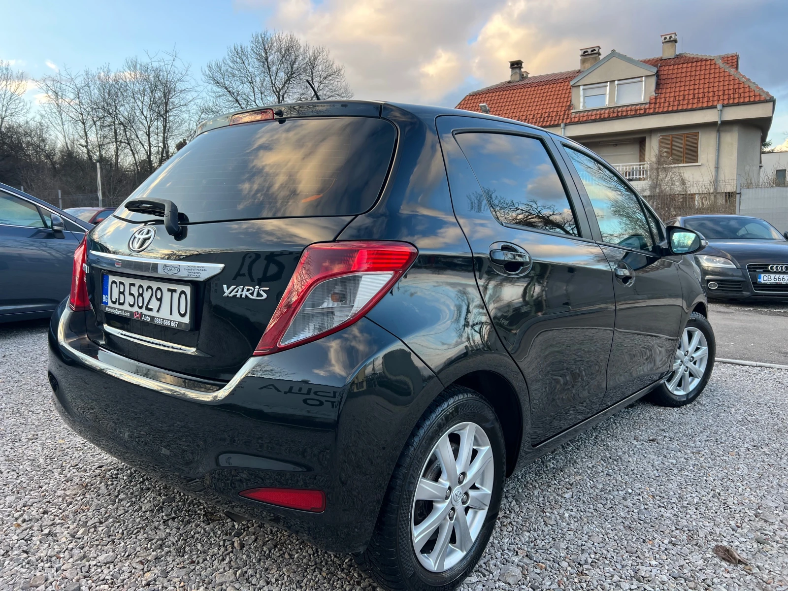 Toyota Yaris 1.4 D-4D FULL - изображение 4