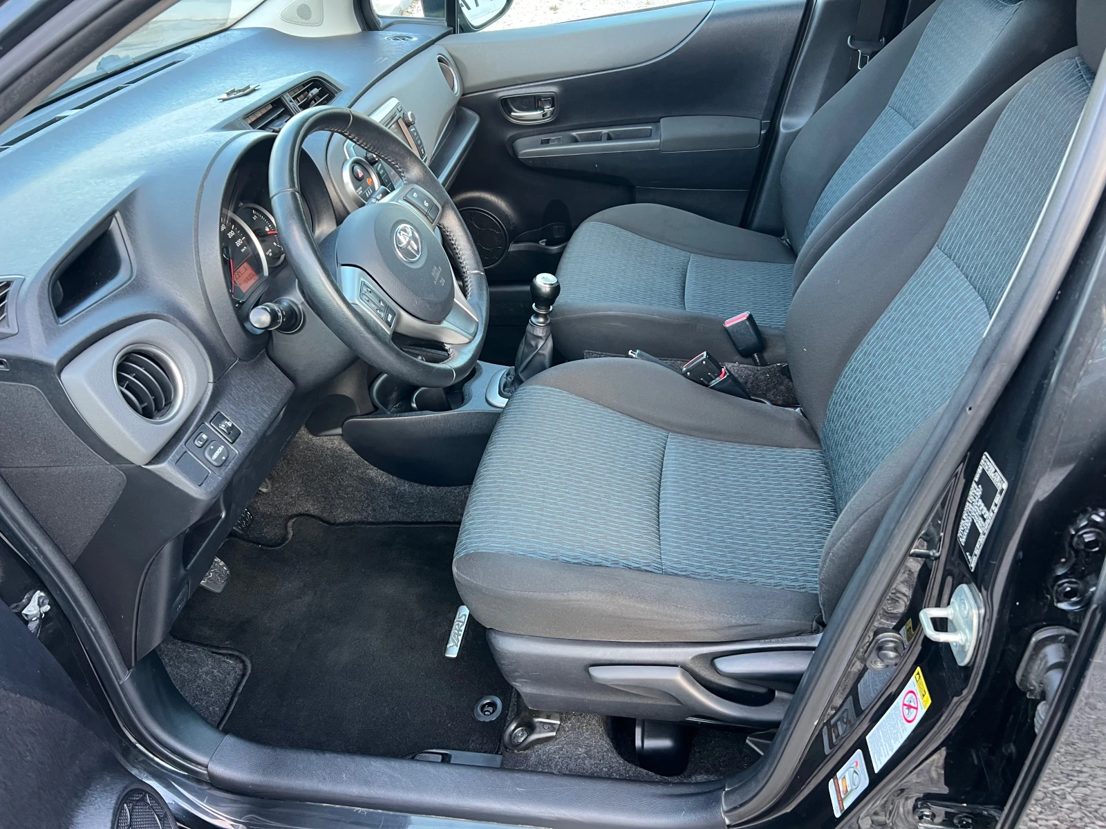 Toyota Yaris 1.4 D-4D FULL - изображение 10