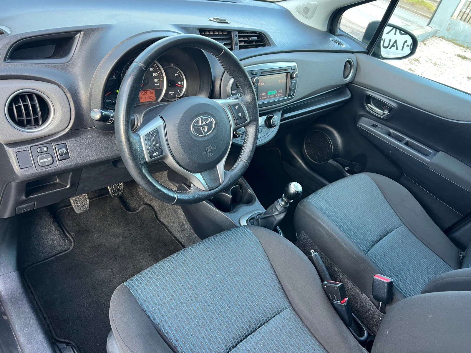 Toyota Yaris 1.4 D-4D FULL | Mobile.bg � ����������� 11