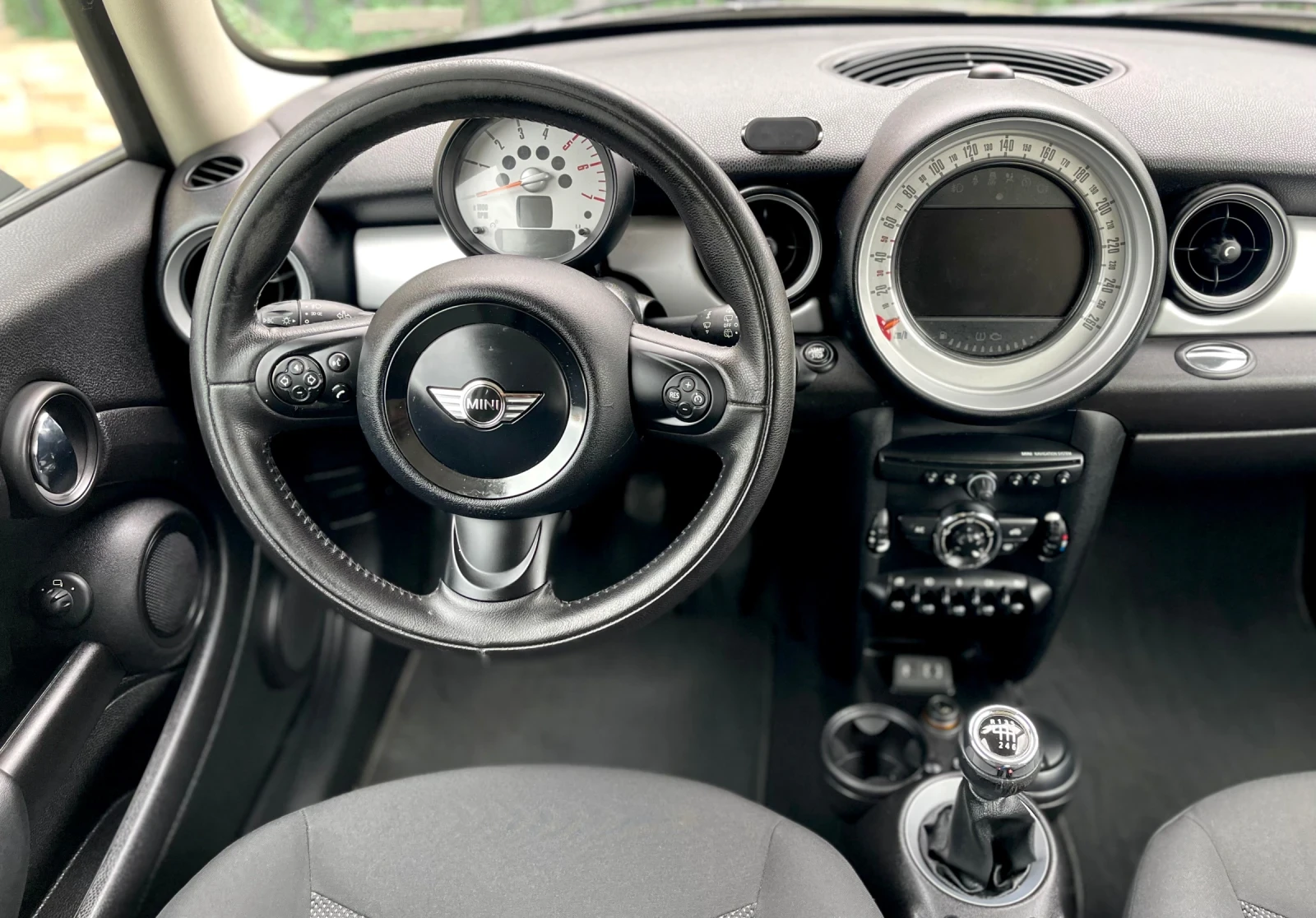 Mini Cooper 1.6 D FACELIFT EURO 5B, снимка 13 - Автомобили и джипове - 53985567