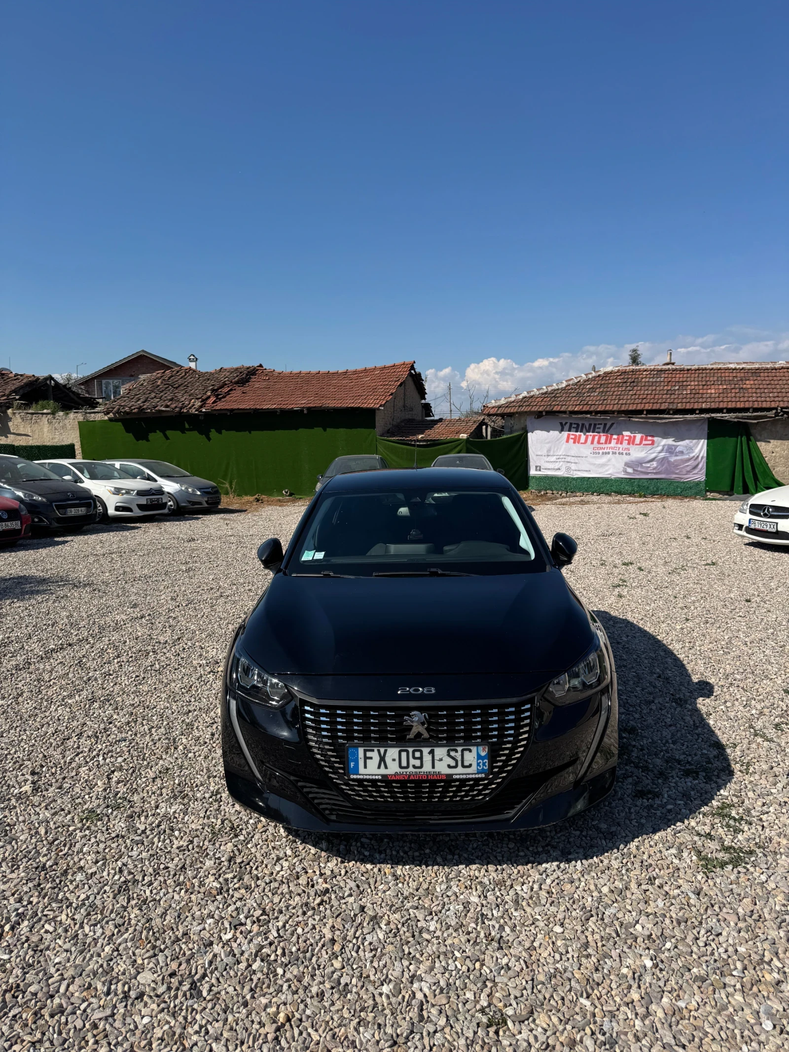 Peugeot 208 Allure / Автоматик / EAT8, снимка 5 - Автомобили и джипове - 54245643