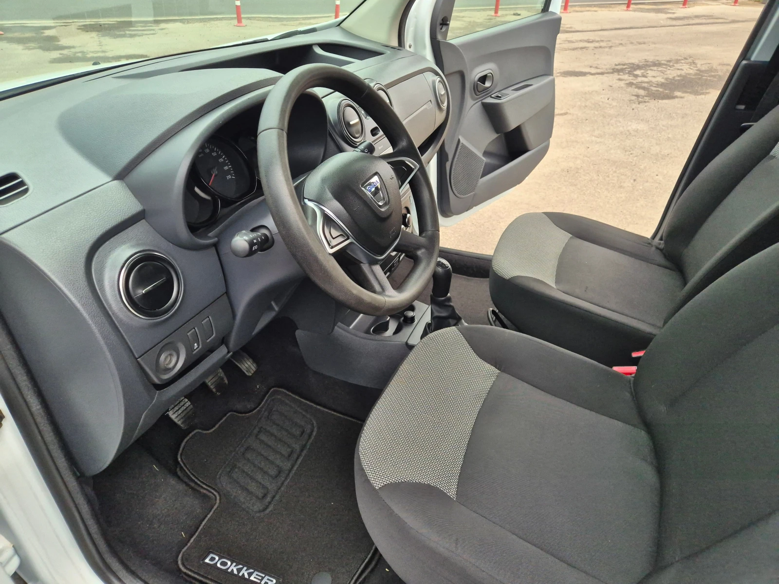 Dacia Dokker N1- M/T 1.5 DCI, снимка 12 - Автомобили и джипове - 54328572