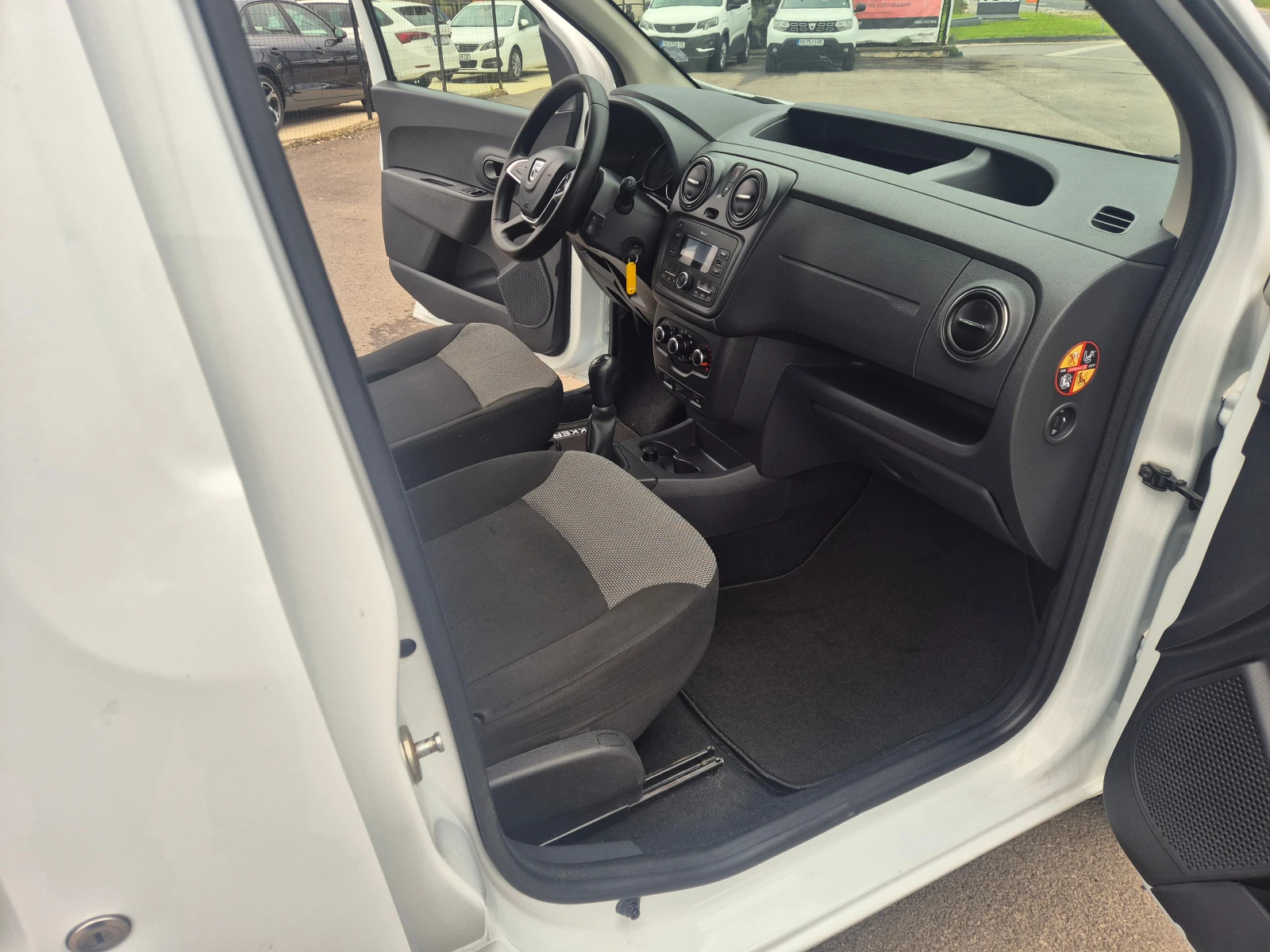 Dacia Dokker N1- M/T 1.5 DCI, снимка 9 - Автомобили и джипове - 54328572