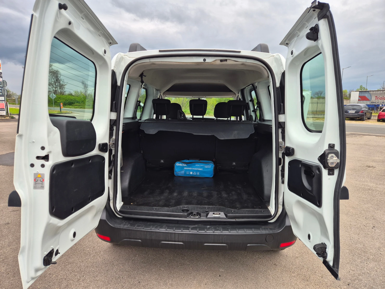 Dacia Dokker N1- M/T 1.5 DCI, снимка 11 - Автомобили и джипове - 54328572