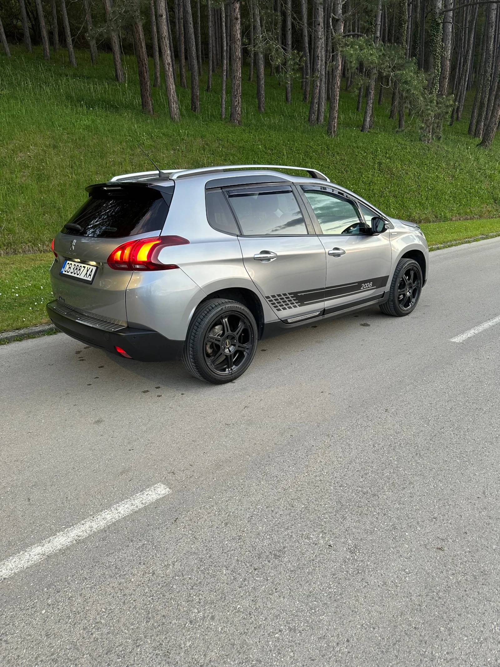 Peugeot 2008, снимка 4 - Автомобили и джипове - 54550532