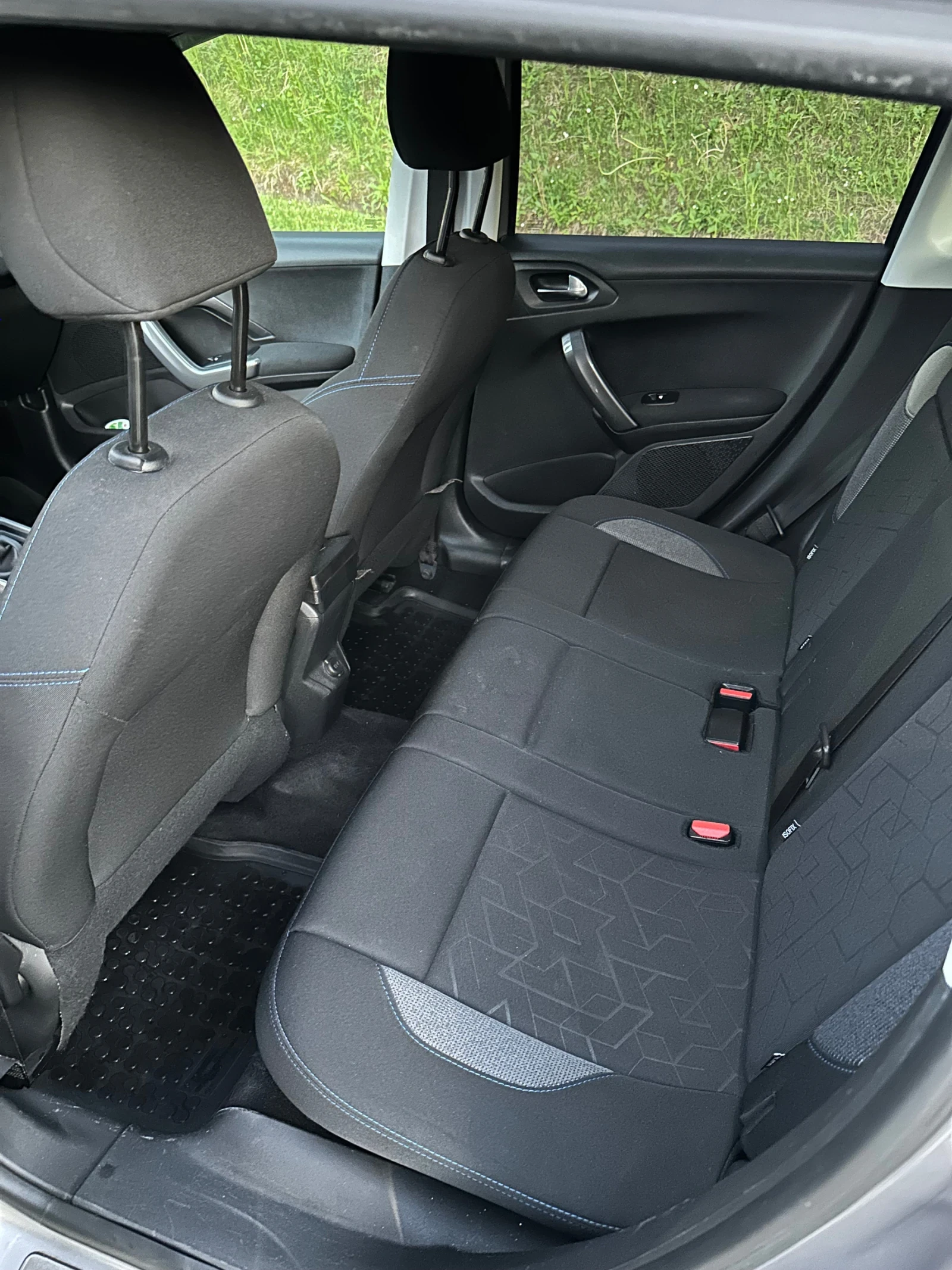 Peugeot 2008, снимка 15 - Автомобили и джипове - 54550532