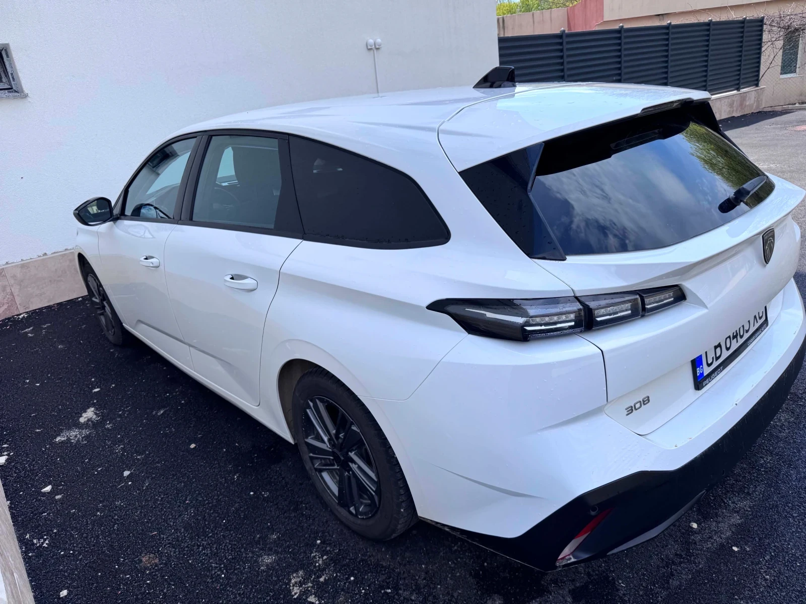 Peugeot 308 Active Pack 1.2 бензин, снимка 8 - Автомобили и джипове - 54608875