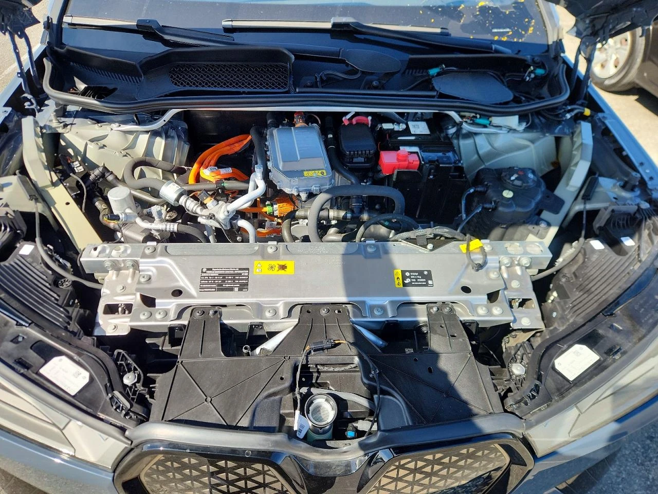BMW iX xDrive50, снимка 10 - Автомобили и джипове - 54705954